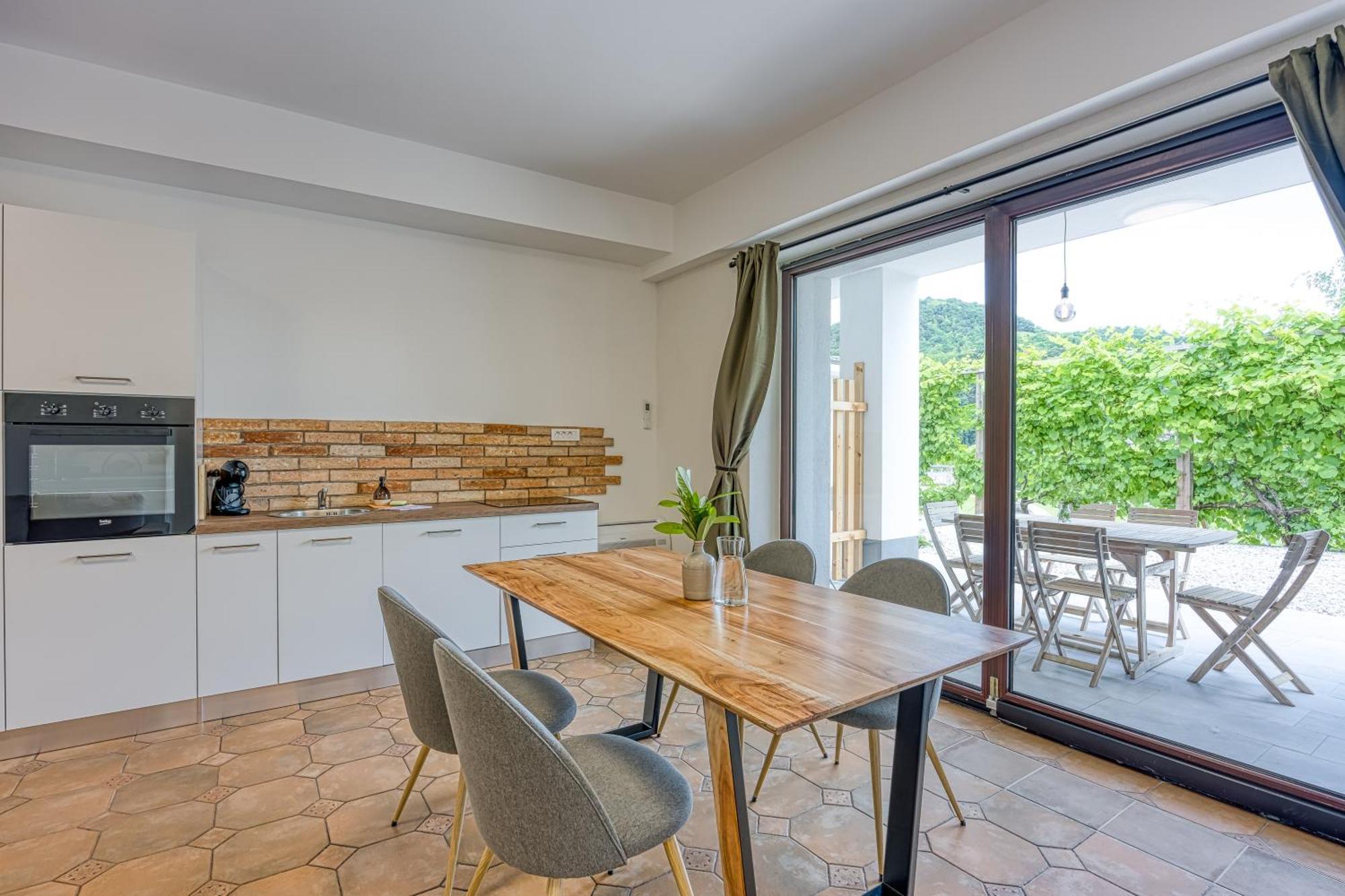 Vila Lisjak - Apartments Podčetrtek Δωμάτιο φωτογραφία